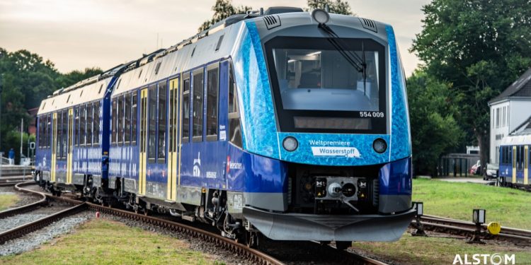 Comienza a circular en Alemania primer tren impulsado con hidrógeno