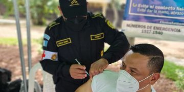 Siguen jornadas de vacunación contra COVID-19 en el territorio