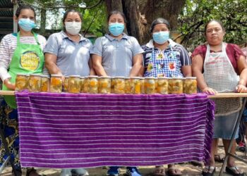 Bono Social y Beca Artesano contribuyen al desarrollo en Suchitepéquez