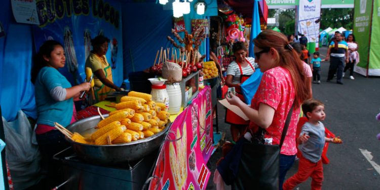 Implementan Doctor Móvil en tu Barrio en Feria de Jocotenango