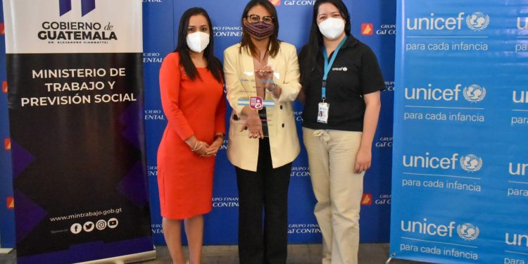 Reconocen nuevo Espacio Amigo de la Lactancia Materna del Banco G&T Continental