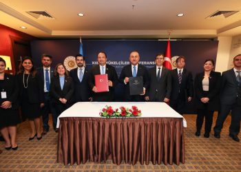 Guatemala y Türkiye firman dos acuerdos de cooperación binacional