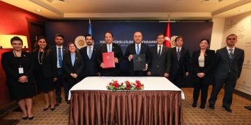 Guatemala y Türkiye firman dos acuerdos de cooperación binacional
