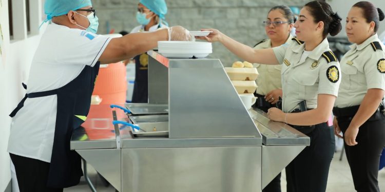 Habilitan nuevo comedor de alimentación policial