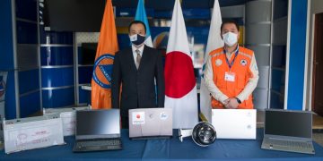 El donativo consiste en equipo tecnológico para el monitoreo de volcanes. /Foto: Conred