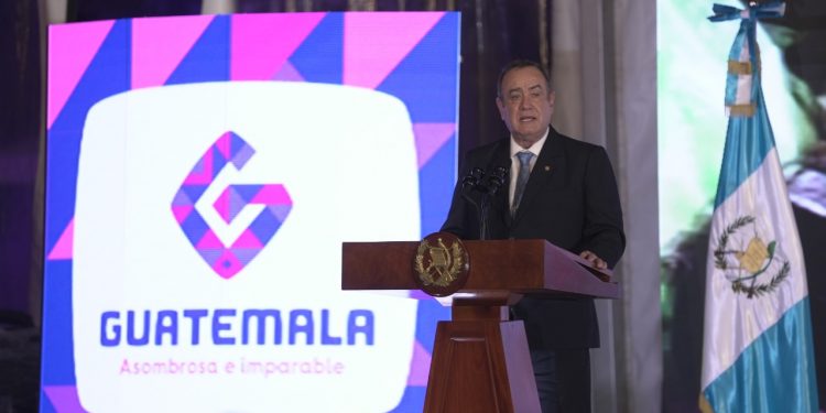 Presidente: “Marca País es una estrategia de la identidad guatemalteca”