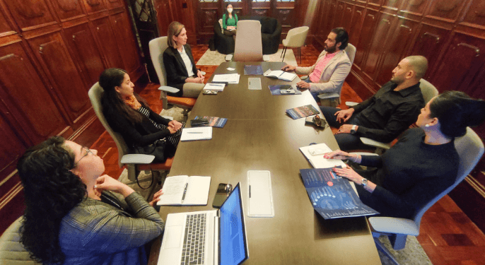 Inversionistas de India y Catar se interesan en Guatemala