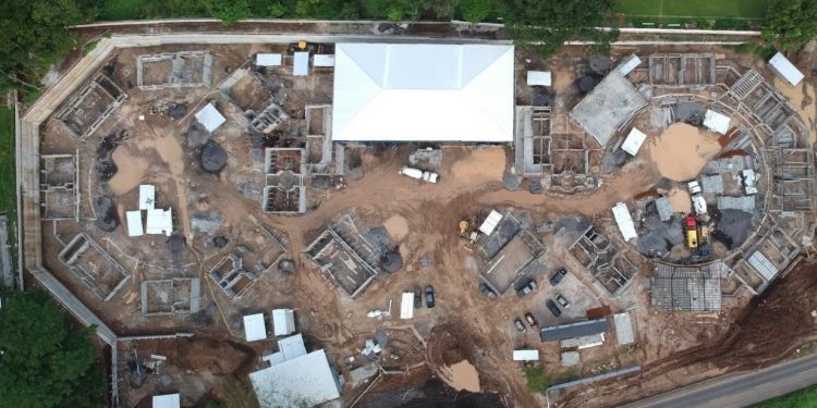 CIV verifica avances en construcción de Escuela de La Reforma en Santa Cruz Muluá