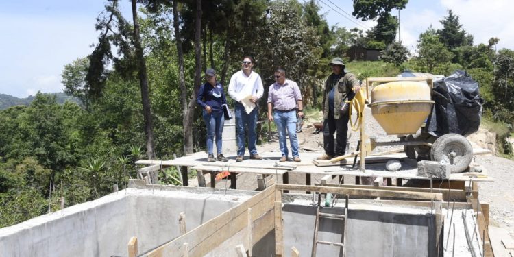 Amplían sistema de agua potable en Jalapa