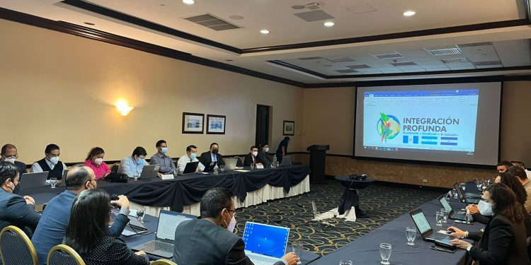 Avanzan rondas de negociaciones para integración profunda entre Guatemala, El Salvador y Honduras