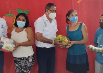 Niñez de Suchitepéquez recibe quinta ración de alimentos escolares