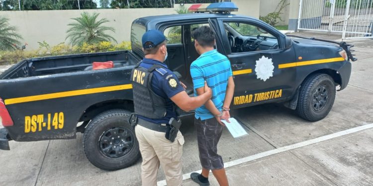 Capturan a hombre por traslado de migrantes que ingresaron de manera irregular