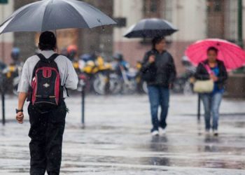 Monitorean dos sistemas de baja presión cercanos al país