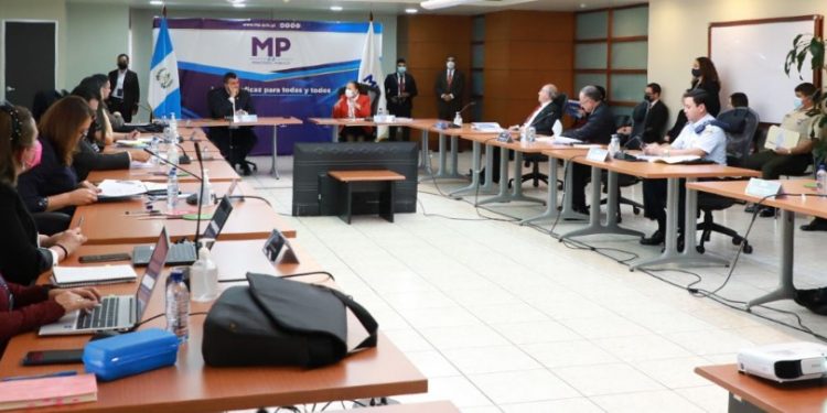 Conabed analiza firma de convenios de colaboración entre tres entidades