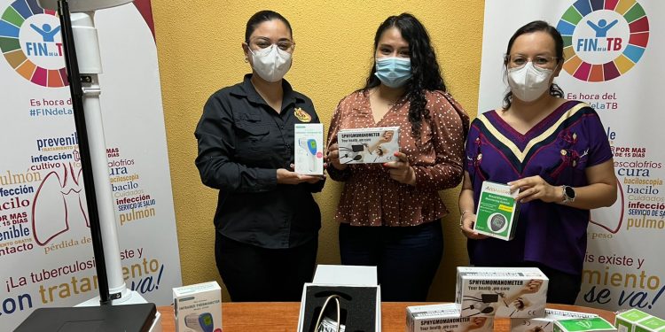 A través del Programa de Tuberculosis se hizo el recibimiento de equipo de atención para la tuberculosis.