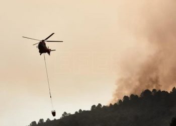 Unos mil 300 evacuados y 8 mil hectáreas quemadas en el noreste de España