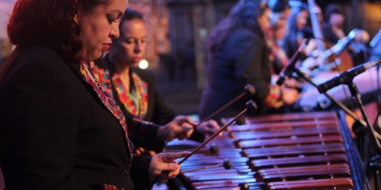 La Marimba Femenina de Concierto será la encargada del homenaje.