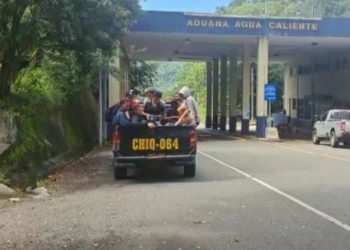 PNC asiste a 40 extranjeros localizados en Chiquimula