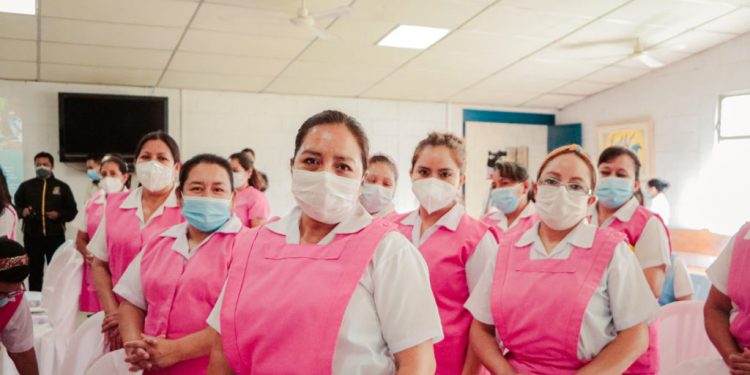 Capacitarán a trabajadoras de Obras Sociales del Santo Hermano Pedro