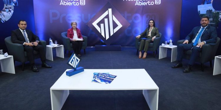 Taller de Presupuesto Abierto 2023 aborda tema de infraestructura e inversión