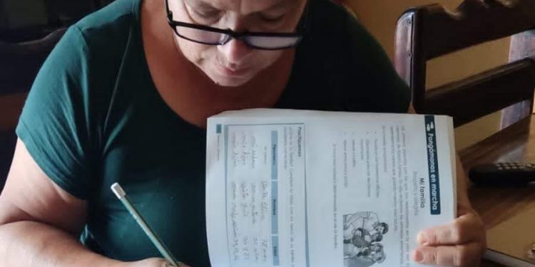 Programa Me Supero apoya a los guatemaltecos a concluir con su formación educativa.