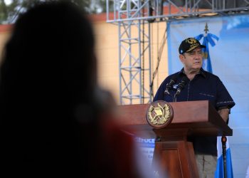Presidente reafirma compromiso por impulsar el desarrollo vial en Jalapa