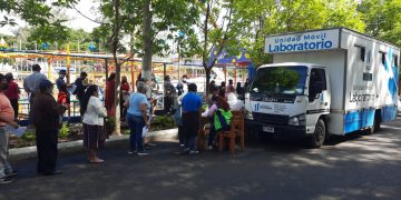 Las pruebas se realizan a comerciantes de la Feria de Jocotenango.