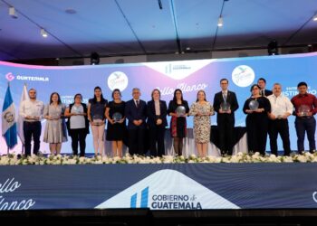 Sello Blanco: Entregan distintivos a 37 emprendedores guatemaltecos