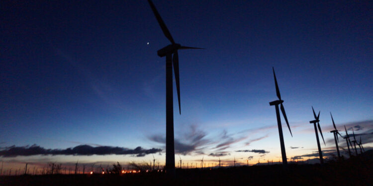 Un sistema energético de cero carbono en 2050 es posible y rentable