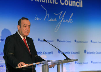 Mandatario hace llamado a alzar la voz por la paz mundial