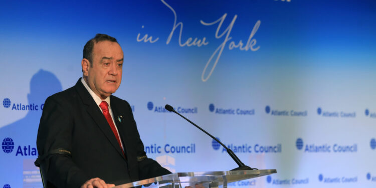 Mandatario hace llamado a alzar la voz por la paz mundial