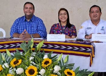 Reconocen legado literario de autores de Suchitepéquez