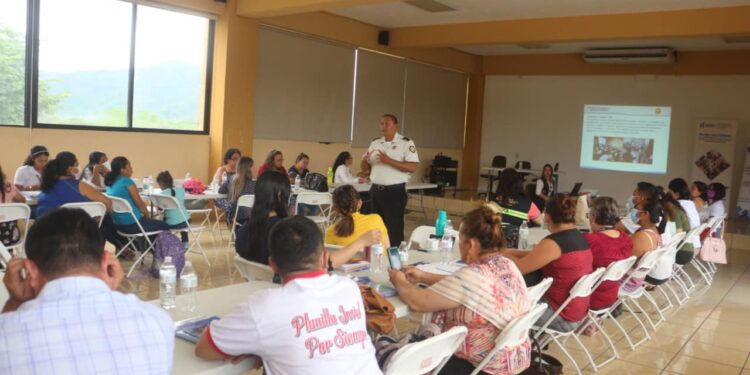 Red VET de Zacapa promueve taller para prevención de delitos