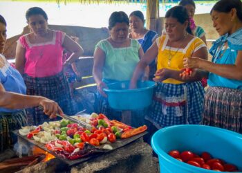 Hogar Rural fortalece la seguridad alimentaria y empoderamiento de las mujeres