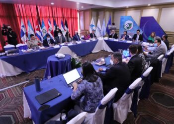 Comparten experiencias sobre fortalecimiento de la función pública en la región