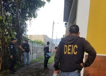 Localizan armas durante allanamiento en Chimaltenango