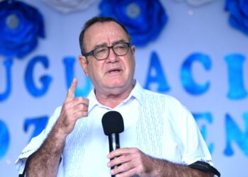 Mandatario destaca importancia de continuar impulsando el desarrollo del país