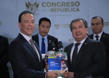 Ejecutivo presenta ante el Congreso proyecto de presupuesto 2023