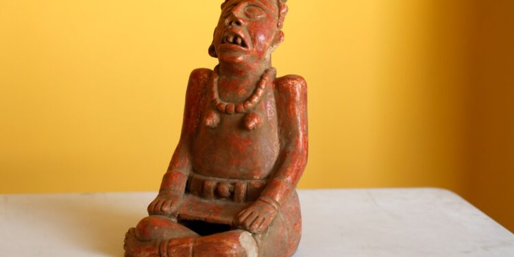 Tesoros en el Museo La Vega del Cobán