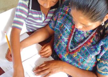 En Guatemala se crean diversos programas para la alfabetización. /Foto: Mineduc