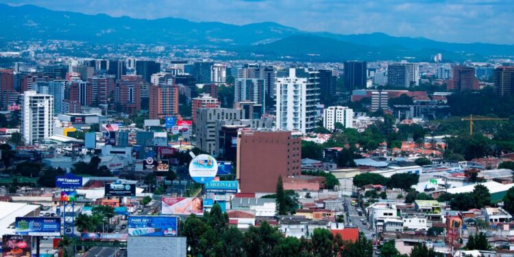 Yazaki resalta acompañamiento de Gobierno para establecer inversión en Guatemala