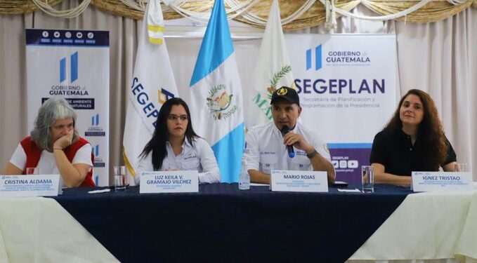 Dan seguimiento a proyectos ambientales para Petén.