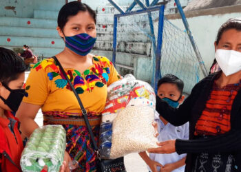 Entrega de alimentación escolar