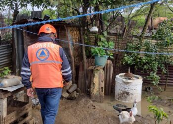 Brindan asistencia a más de 30 mil personas afectadas por lluvias