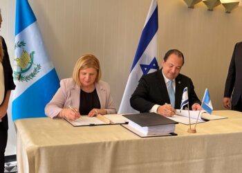 Guatemala e Israel suscriben Tratado de Libre Comercio