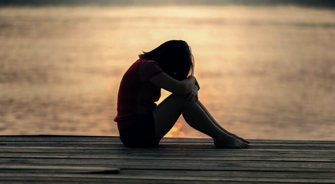 Ministerio de Salud llama a reconocer señales para prevenir el suicidio