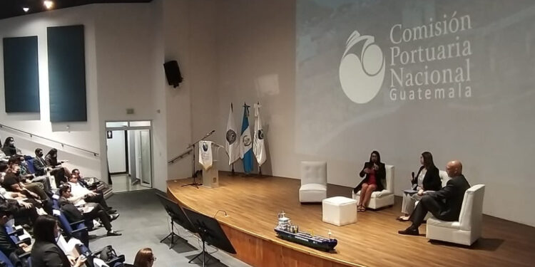 Exponen nuevas tecnologías de transporte marítimo más ecológico