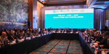 Funcionarios de Latinoamérica y el Caribe conversan sobre desarrollo de la región