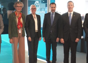 Delegación guatemalteca discute cooperación con organismos bancarios internacionales