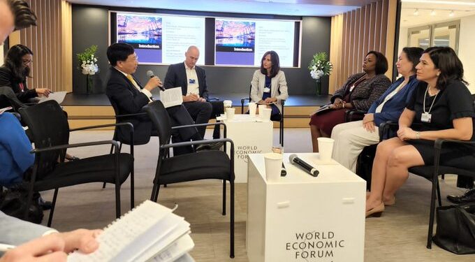 Guatemala participa como panelista en el Foro Económico Mundial